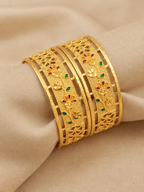 Gold_Alloy_Floral_Embellished_Openwork_Bangle_Set_For_Women