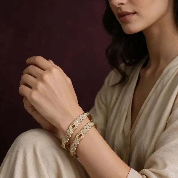 Gold_Alloy_Leaf_Openwork_Textured_Bangle_Set_For_Women