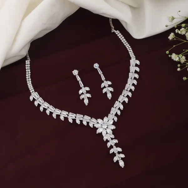 Silver_Alloy_Floral_Stone_Necklace_Set_For_Women
