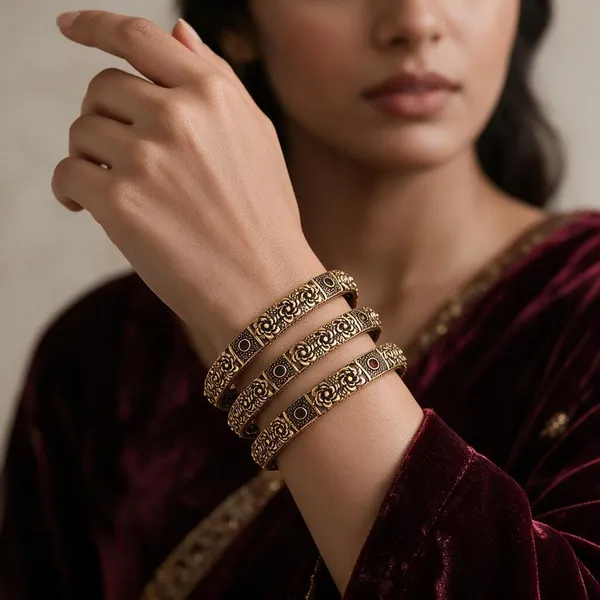 Antique_Gold_Alloy_Floral_Embossed_Traditional_Bangle_Set_For_Women