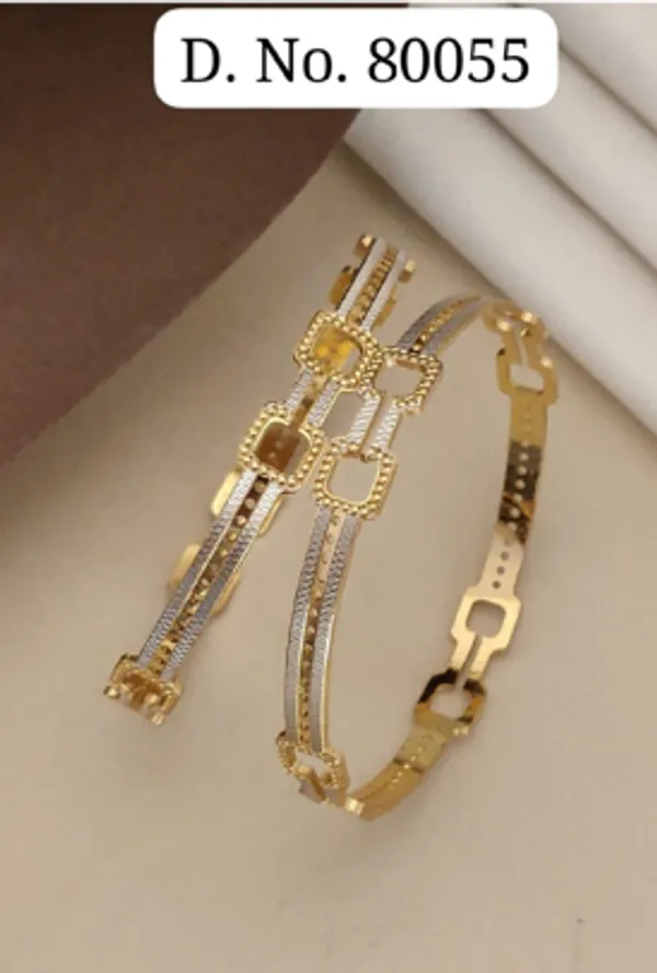 Gold_Alloy_Geometric_Beaded_Link_Bangle_Set_For_Women