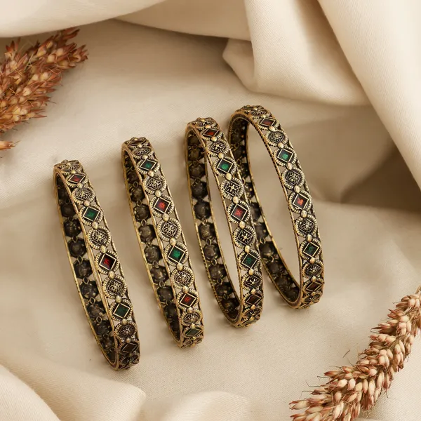 Antique_Gold_Alloy_Geometric_Floral_Bangle_Set_For_Women