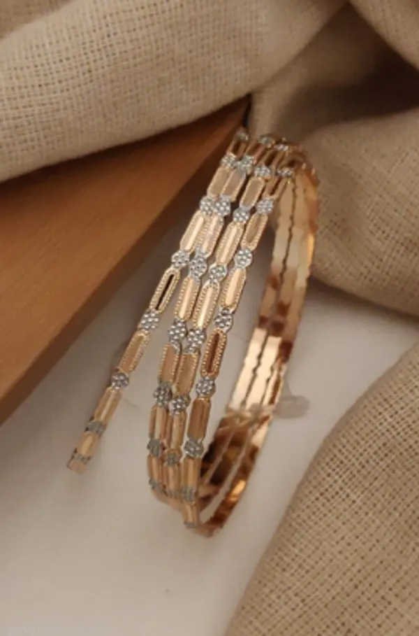 Gold_Silver_Alloy_Geometric_Linked_Layered_Bangle_Set_For_Women