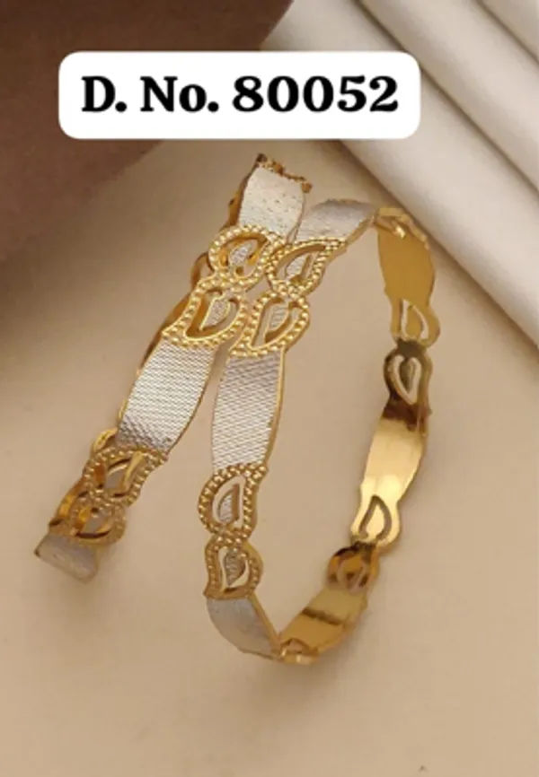 Gold_Alloy_Teardrop_Loop_Motif_Bangle_Set_For_Women