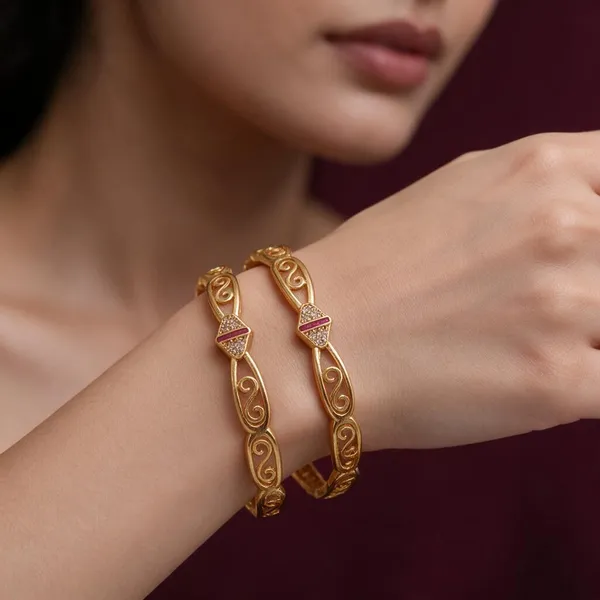 Gold_Alloy_Filigree_Leaf_Red_Accent_Bangle_Set_For_Women