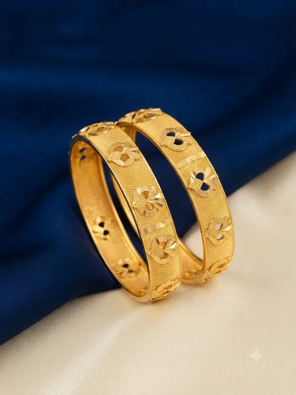 Gold_Alloy_Floral_Geometric_Cutwork_Bangle_Set_For_Women