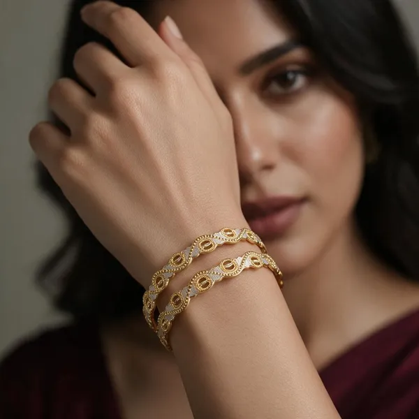 Gold_Alloy_Ornate_Oval_Motif_Linked_Bangle_Set_For_Women