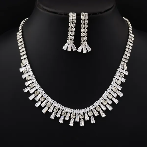 Silver_Alloy_Crystal_Rectangular_Drop_Necklace_Set_For_Women