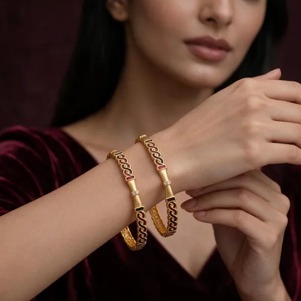Gold_Alloy_Red_Black_Accent_Decorative_Bangle_Set_For_Women