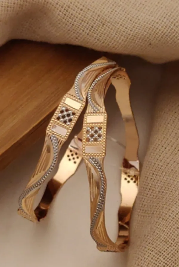 Gold_Alloy_Geometric_Embellished_Ethnic_Bangle_Set_For_Women