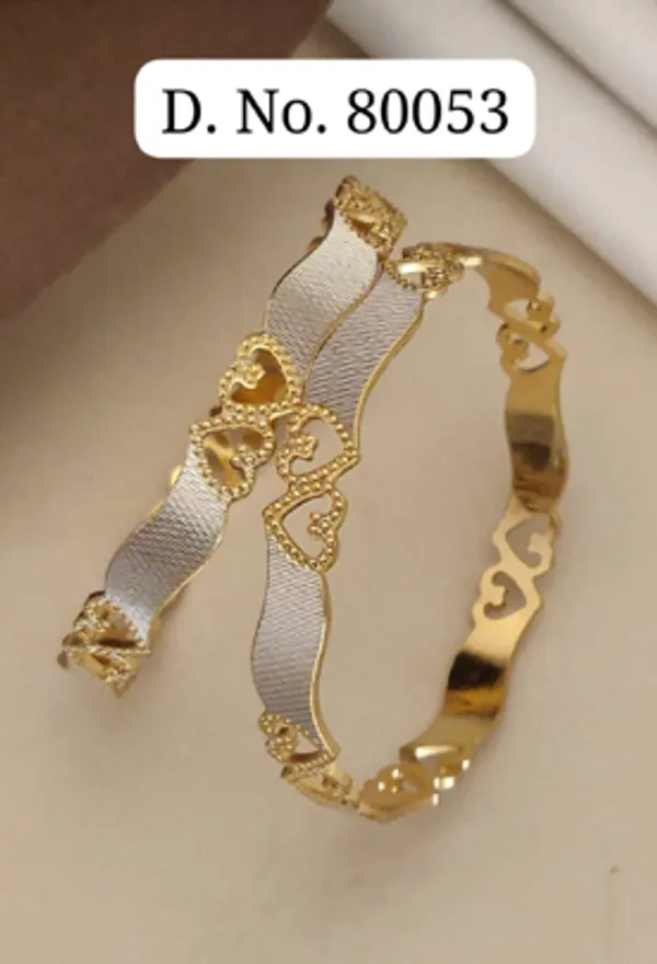 Gold_Alloy_Heart_Motif_Bangle_Set_For_Women