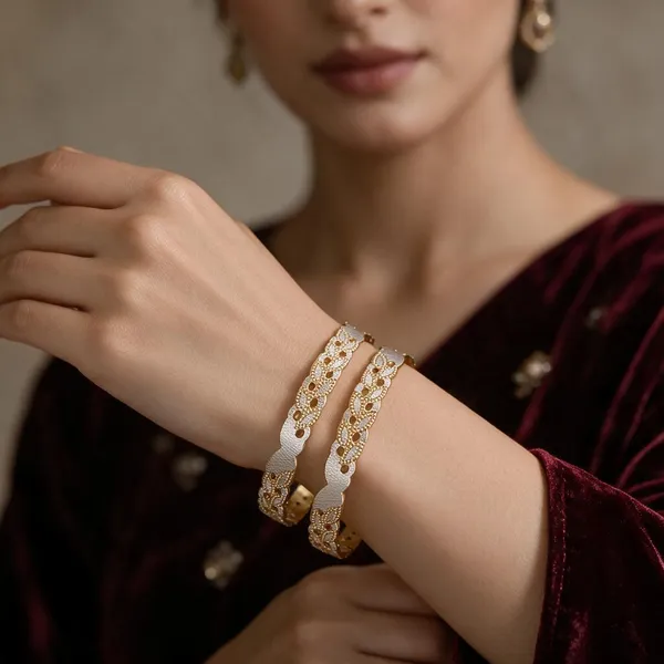 Gold_Silver_Alloy_Filigree_Two-Tone_Bangle_Set_For_Women