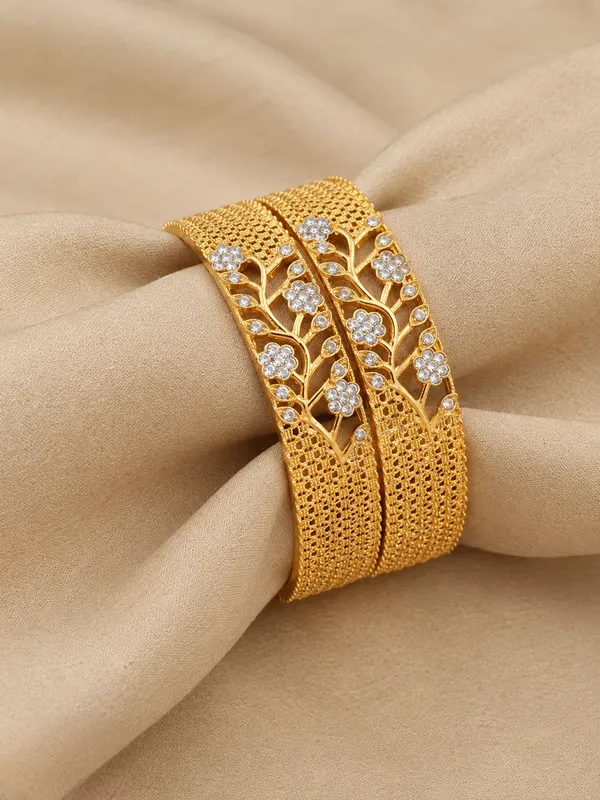 Gold_Alloy_Leafy_Floral_Stone_Accent_Bangle_Set_For_Women