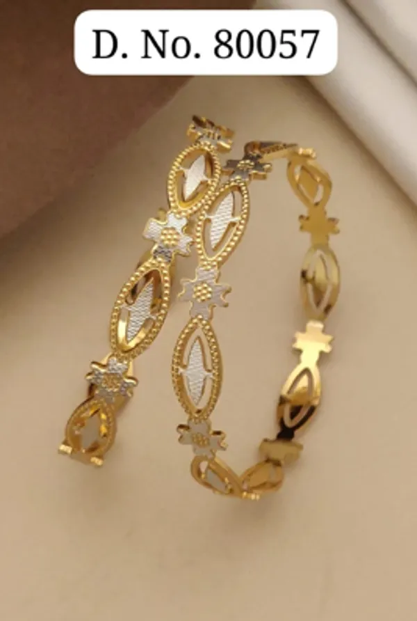 Gold_Alloy_Floral_Link_Articulated_Bangle_Set_For_Women