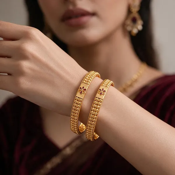 Gold_Alloy_Textured_Floral_Red_Detail_Bangle_Set_For_Women