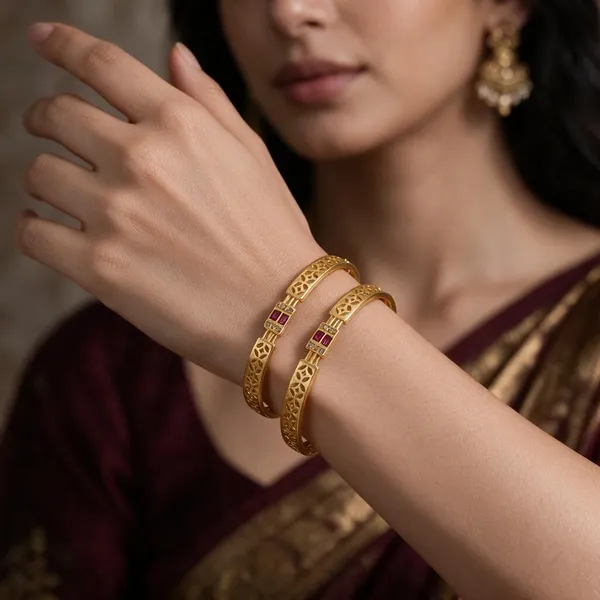 Gold_Alloy_Floral_Cutwork_Bangle_Set_For_Women