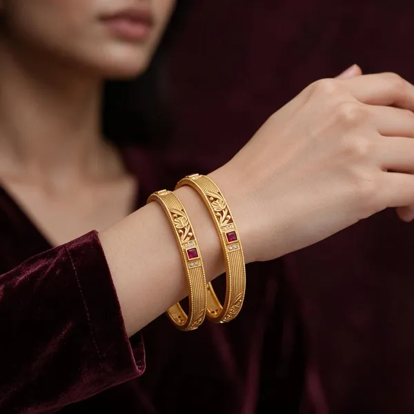 Gold_Alloy_Floral_Red_Stone_Engraved_Bangle_Set_For_Women