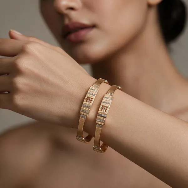 Gold_Alloy_Floral_Geometric_Embellished_Bangle_Set_For_Women