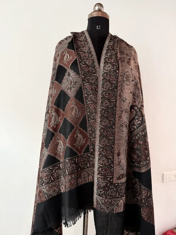 Black_Printed_Shawl_for_Women
