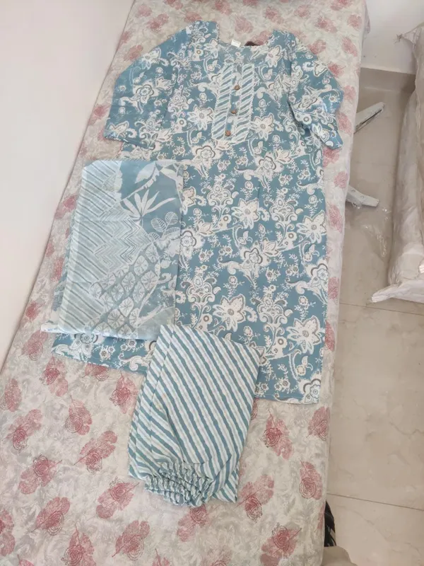 Blue_Floral_Printed_Straight_Kurta_Set_For_Women