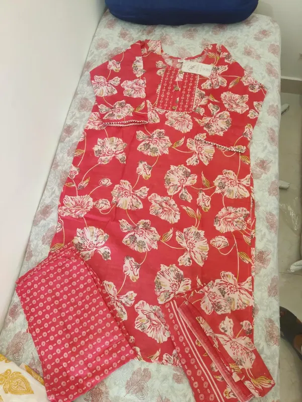 Red_Floral_Printed_Straight_Kurta_Set_With_Dupatta_For_Women