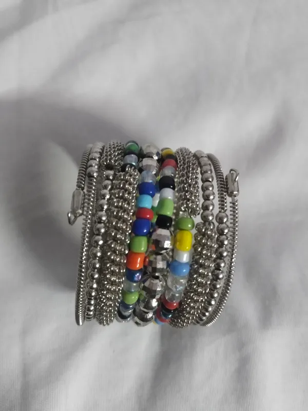 Multicolour_Beaded_Multi-Strand_Bracelet_for_Women