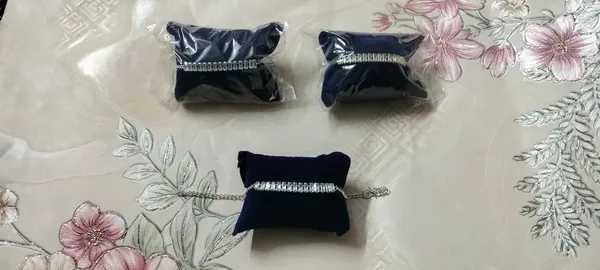 Navy_Embellished_Hair_Claw_Clips_for_Women