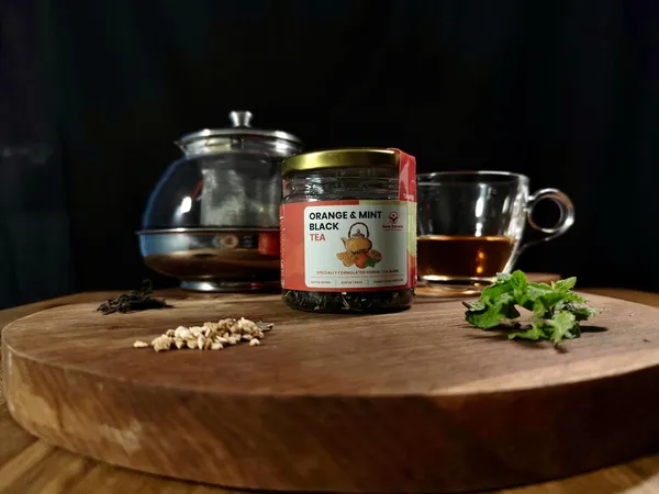 Eeva_Extracts_100_Natural_Premium_Citrus_Burst_Orange_And_Mint_Black_Tea_Aromatic_Blend_For_A_Refreshing_Experience_With_Rich_Flavor_25_Gm