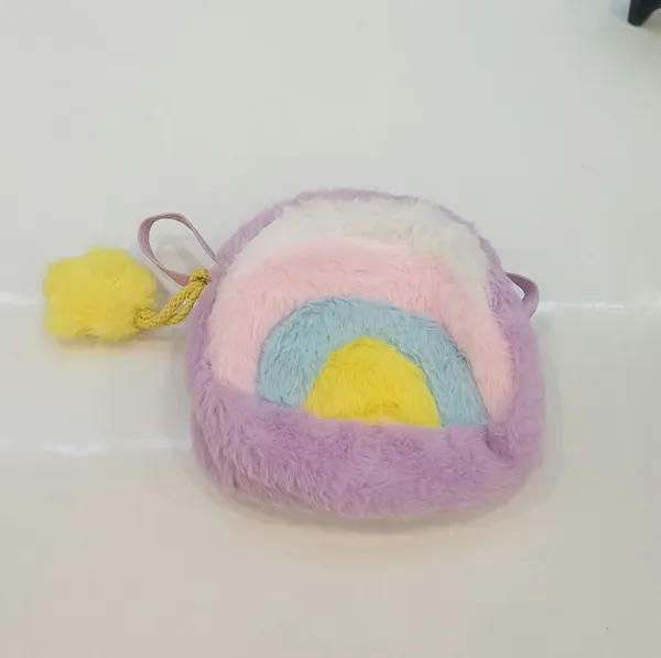 Pink_Plush_Fabric_Pouch_For_Kids