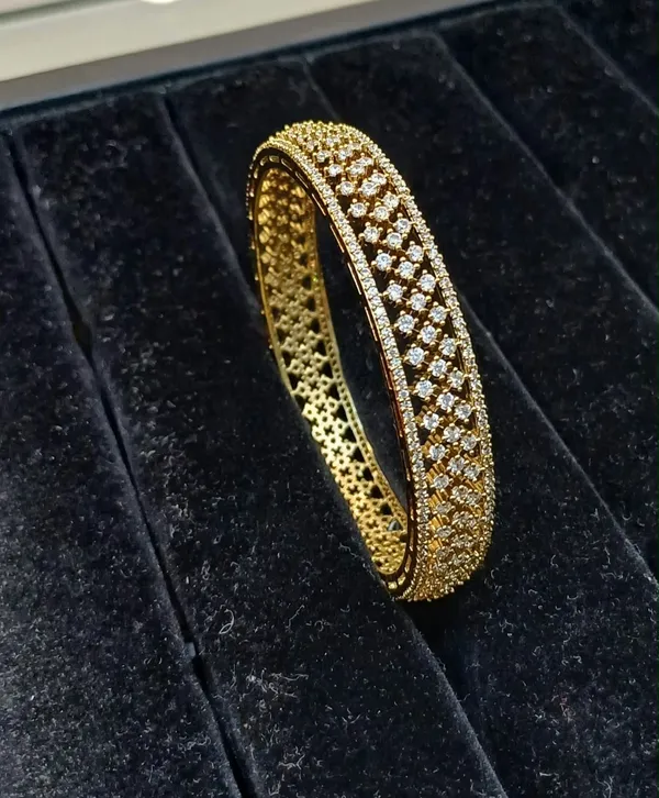Gold-Tone_Stone_Studded_Bangle_for_Women