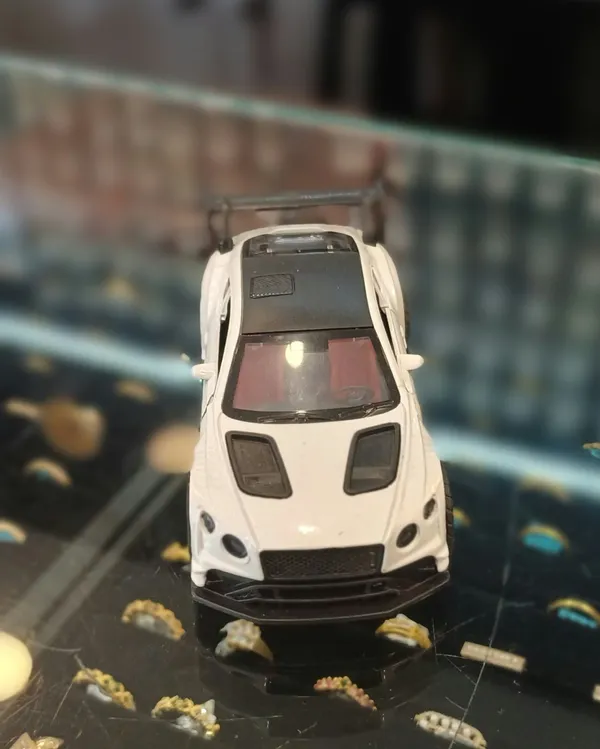 White_Plastic_Toy_Car_For_Kids