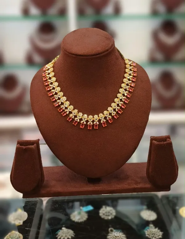 Golden_And_Red_Brass_Necklace_For_Women