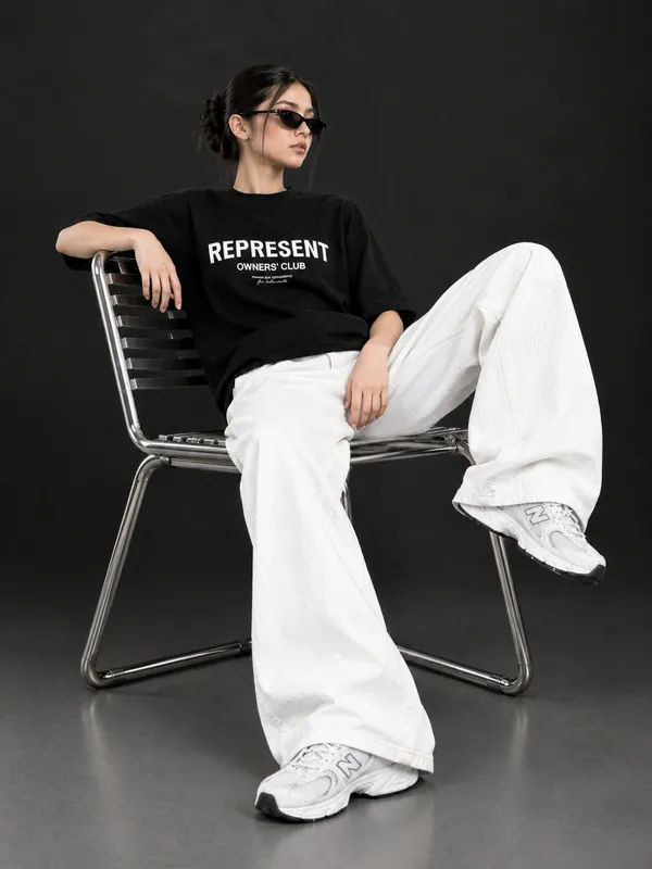 White_Baggy_Fit_Jeans