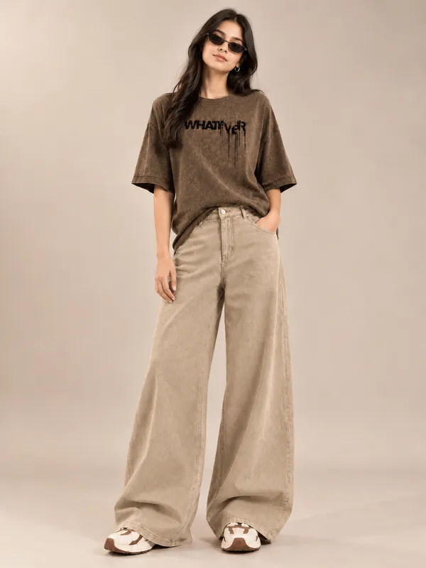 Dusty_Ecru_Baggy_Fit_Jeans