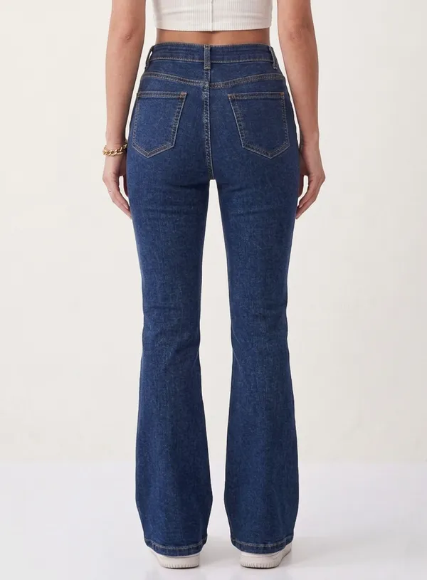 Dark_Blue_Bootcut_Fit_Jeans