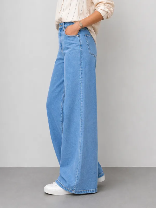 Light_Blue_Baggy_Fit_Jeans