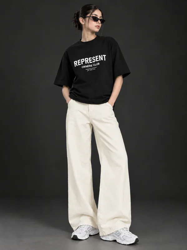 Off_White_Baggy_Fit_Jeans