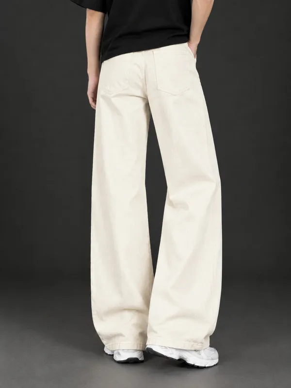 Off_White_Baggy_Fit_Jeans