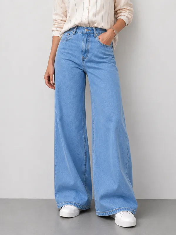 Light_Blue_Baggy_Fit_Jeans