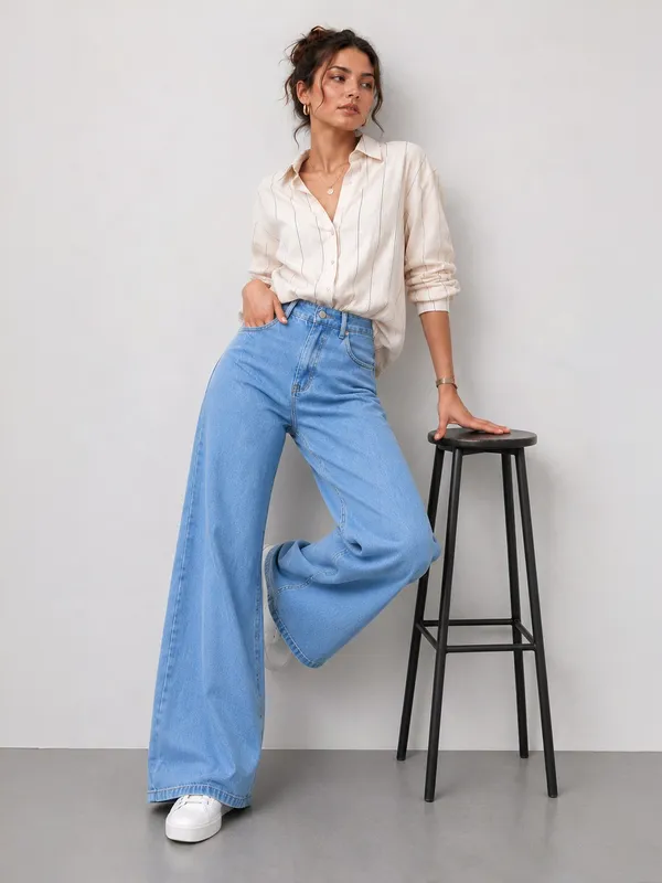 Light_Blue_Baggy_Fit_Jeans