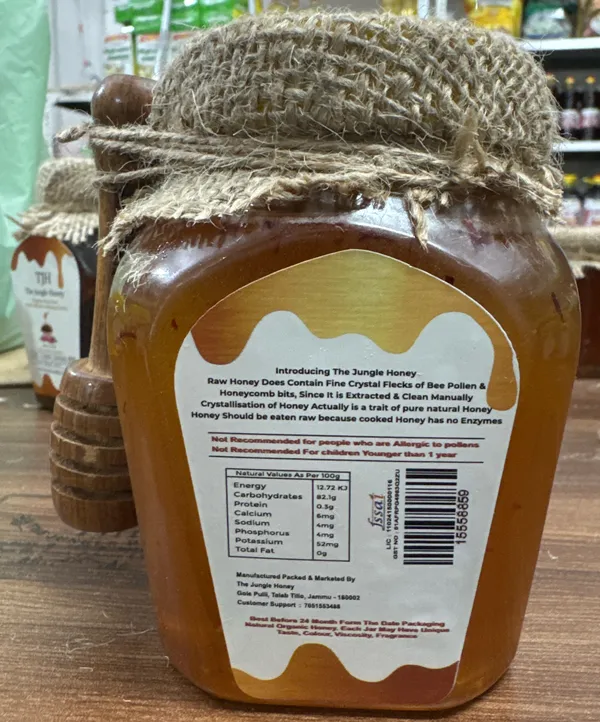 Tjh_Kesar_Infused_Raw_Honey_With_Wooden_Dipper
