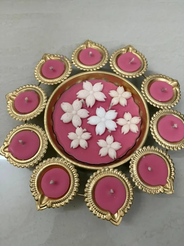 Gold_Tone_Traditional_Floral_Decorative_Diya_Set
