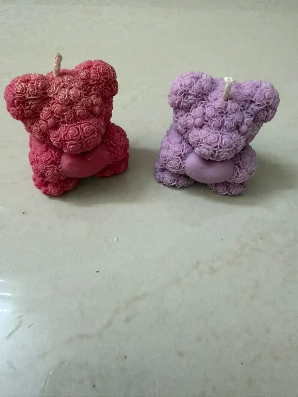 Wax_Rose_Textured_Bear_Shaped_Candles