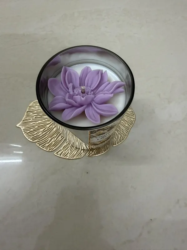 Metal_Finish_Glass_Jar_Vanilla_And_Oud_Scented_Candle