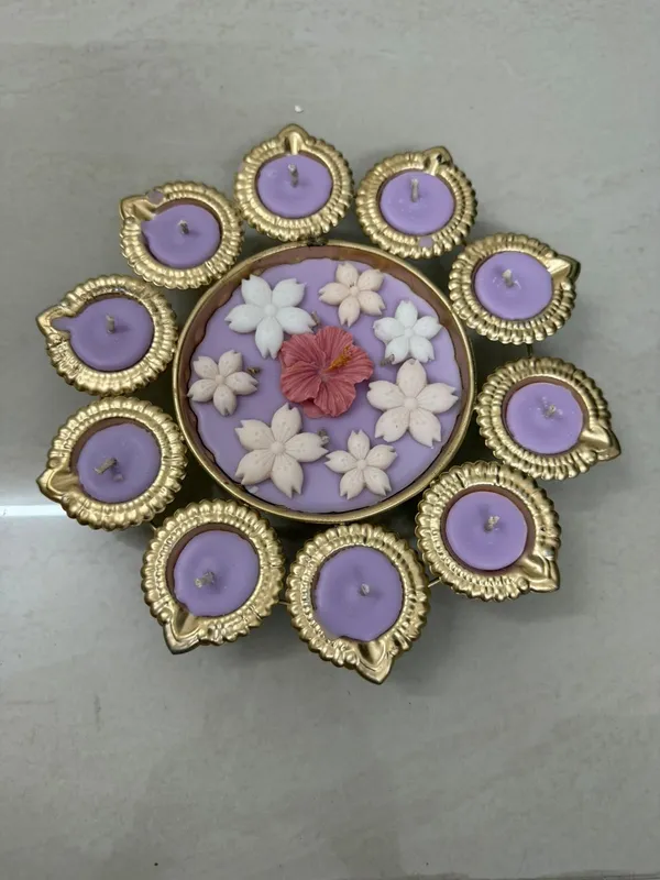Gold_Finish_Floral_Tealight_Big_Diya_Set