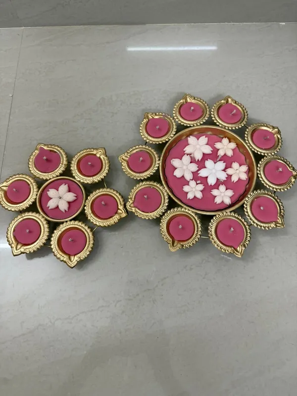 Gold_Tone_Traditional_Floral_Decorative_Diya_Set