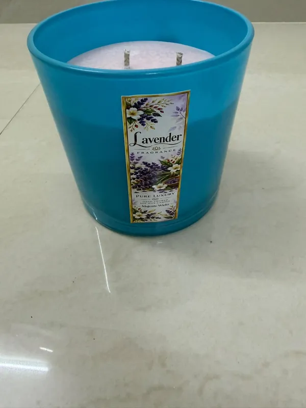 Lavender_Scented_Container_Candle_With_Gold_Lid