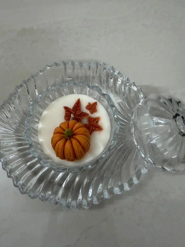 Clear_Glass_Pumpkin_Candle_Holder_With_Tray