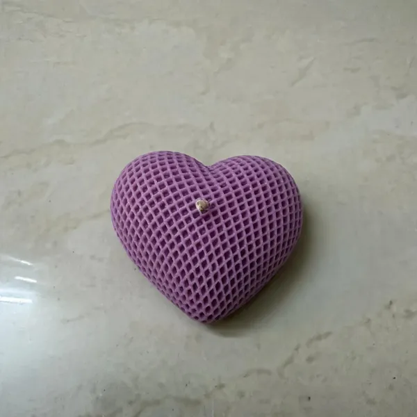 Majestic_Wicks_Heart_Shaped_Mesh_Candles_Set_Of_2