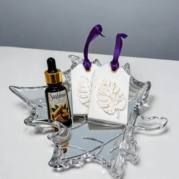 Fragrance_Oil_Botanical_Sandalwood_Hanging_Tag_Set_Of_2